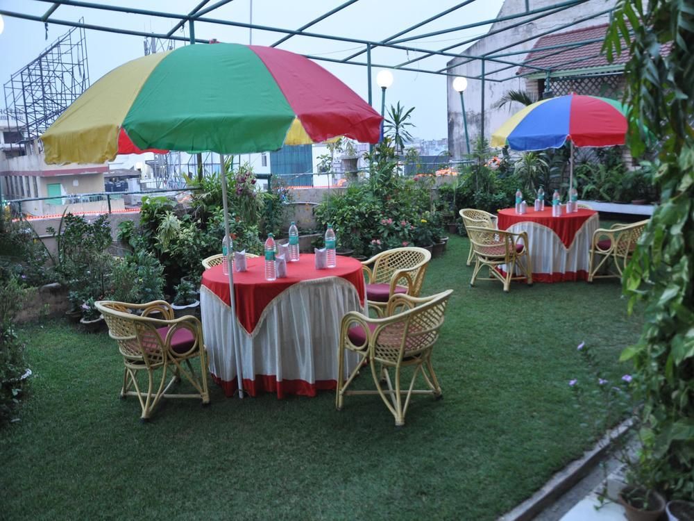 Oyo Premium Railway Station Patna Hotell Patna  Exteriör bild